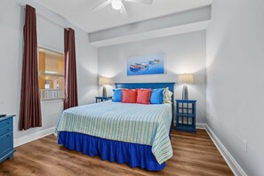 2 bedrooms, WiFi, bed sheets - Treasure Island| Pet Friendly | Sleeps 8 | Free Beach Chairs (Panama City Beach)