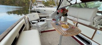 Private Yacht on Catskill Creek