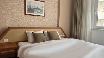 1 habitación, ropa de cama de alta calidad, minibar y escritorio