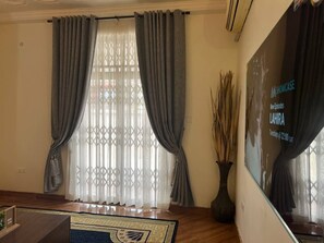 Interior - Letstayroyal luxury Apartment not far from kotoka international airport and Mall (Ogbodjo)