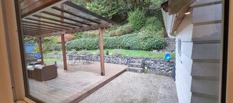 Cozy Guest Suite in Edgemont Village