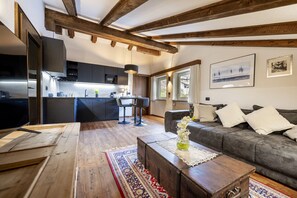 TV - 190A Apartments Raphael (Ortisei)