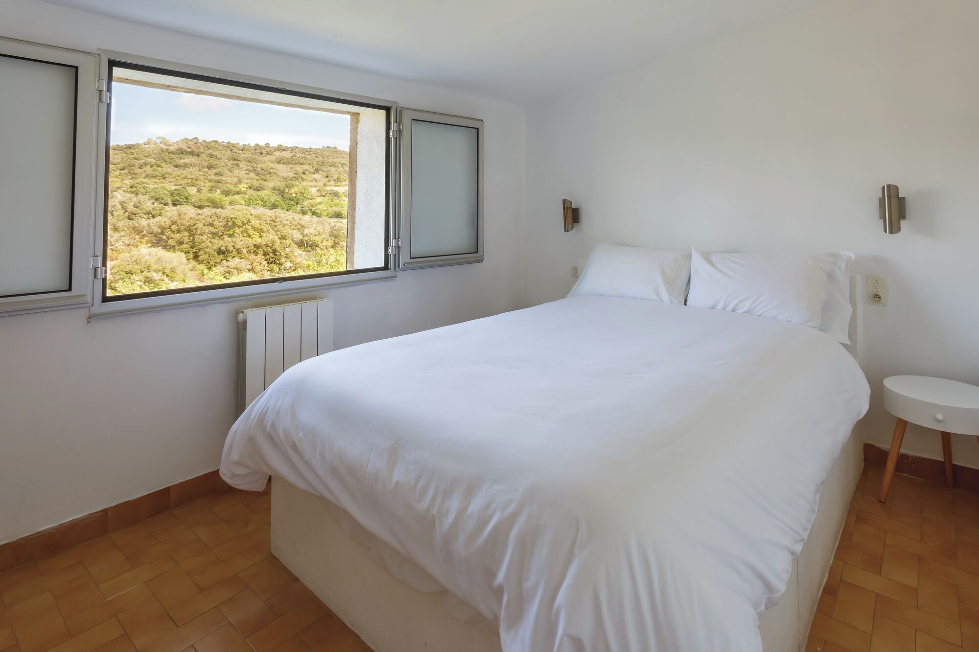 Medieval Hideaway in the Remparts of Gabian