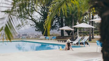 Indoor pool, outdoor pool
