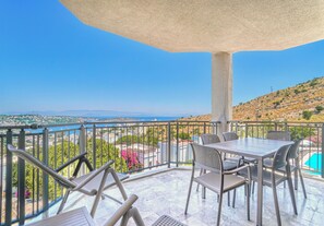 Condo, 3 Bedrooms, Sea View | View from room