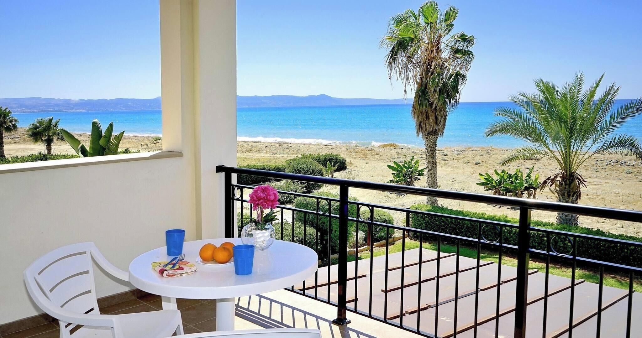 Villa, 4 Bedrooms, Balcony, Garden View | Outdoor dining