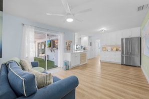 Interior - Palmetto Sunset Heated Saltwater Pool SE Cape (Cape Coral)