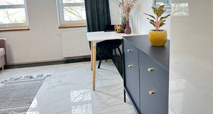 Moveen! Chic Center Escape