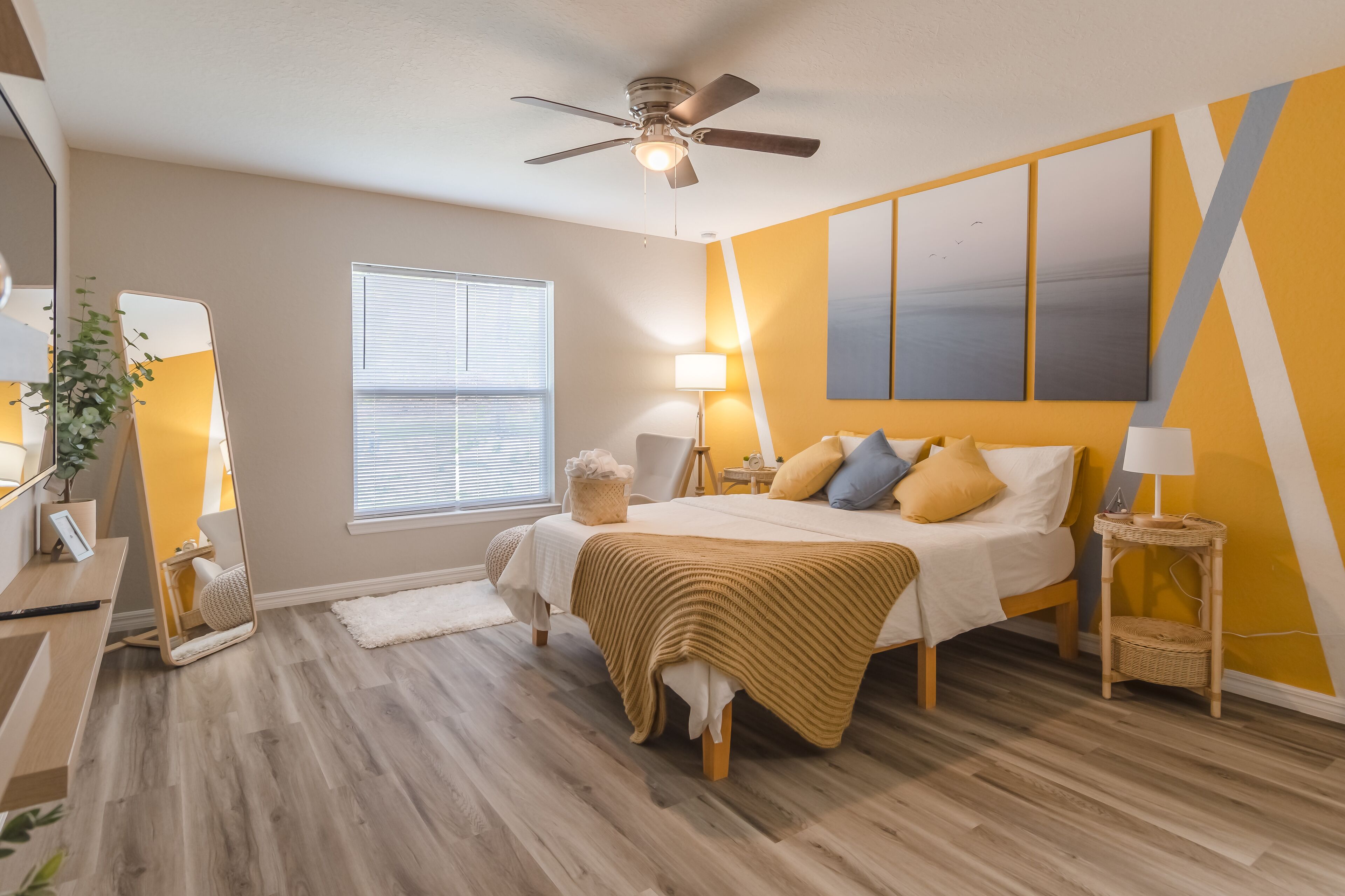 Tropic Home-Gameroom+Patio/BBQ 3mi to Springs/Town