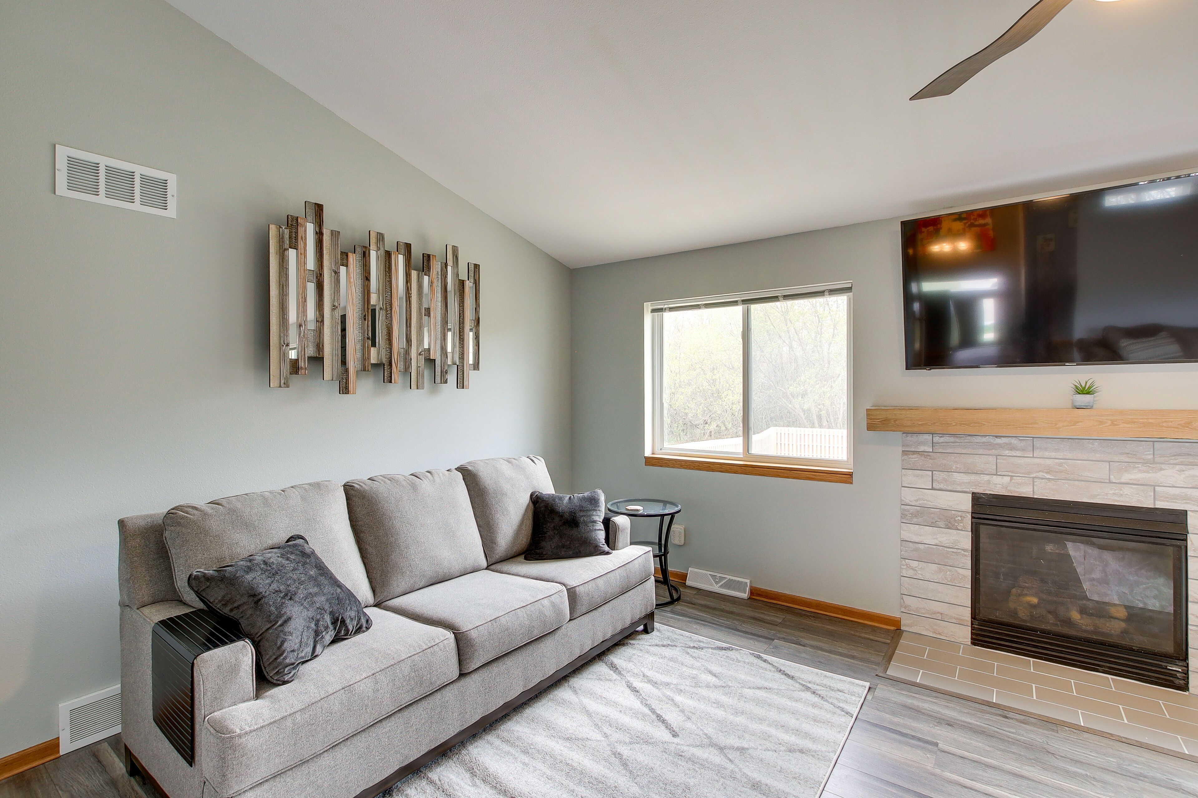 Deerfield Home Rental w/ Fire Pit & Hot Tub!