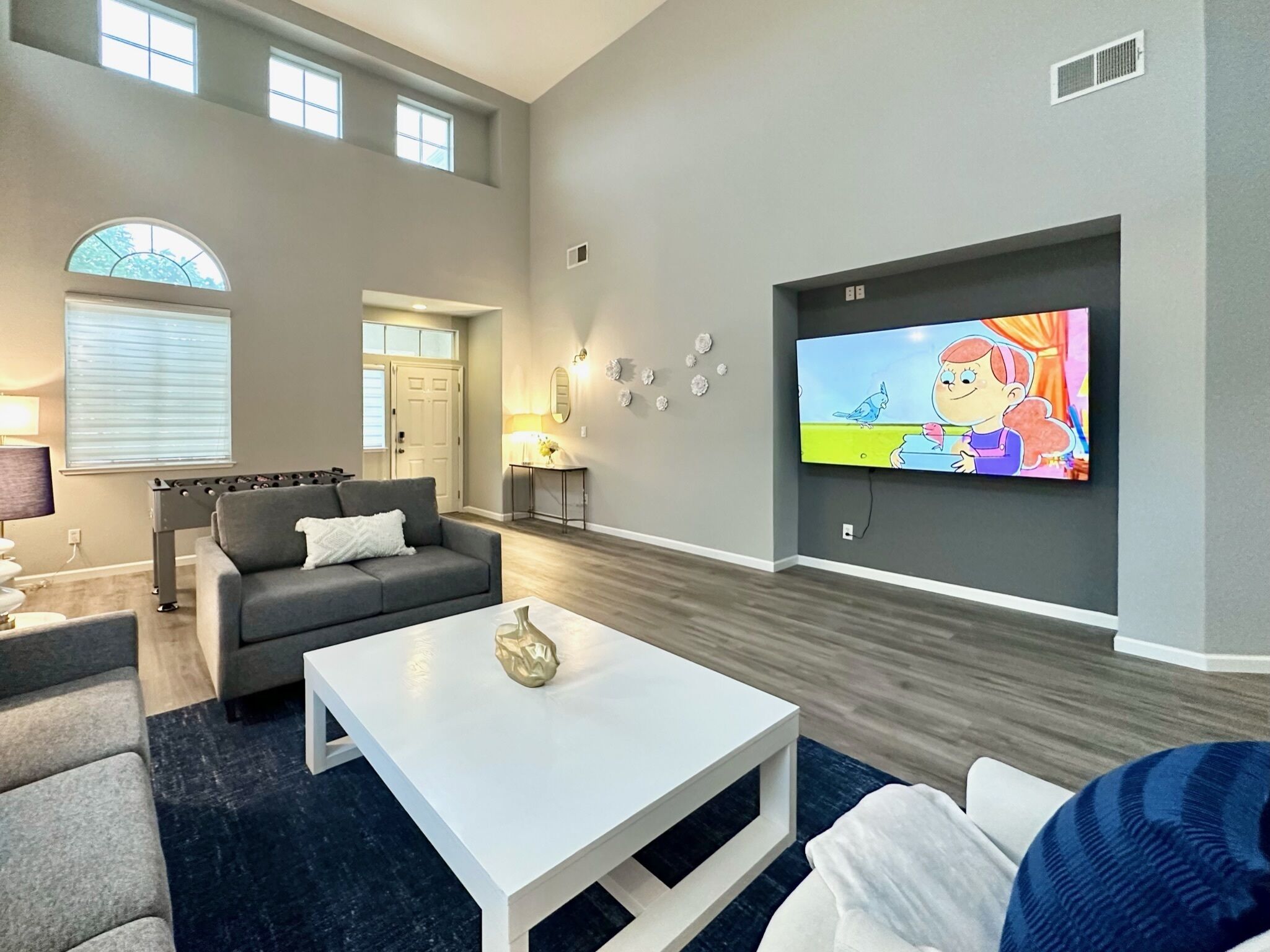 Stylish Spacious Newly 5B4b Home Central Tracy