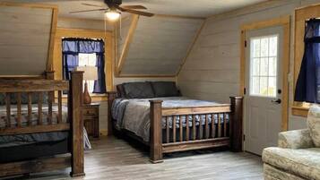 4 多间卧室、熨斗/熨衣板、床单