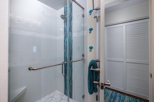 Condo, varias camas (Keauhou Kona Surf & Racquet Club#3-20) | Baño