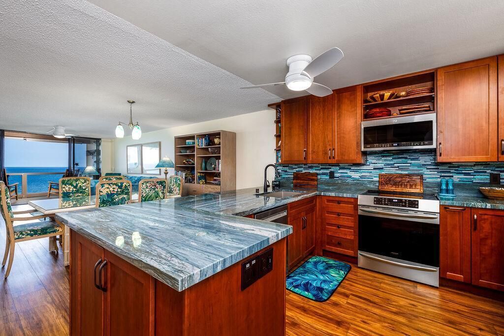 Condo, Multiple Beds (Keauhou Kona Surf & Racquet Club#3-20) | Private kitchen
