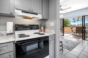 Condo, 1 King Bed with Sofa bed (Kona Plaza#202) | Private kitchen - Kona Plaza#202 (Kailua-Kona)