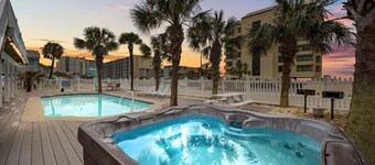Coral Breeze -  The Ocean Events House