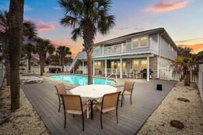 Outdoor dining - Coral Breeze -  The Ocean Events House (North Myrtle Beach)