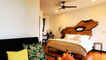 1 bedroom, desk, WiFi, bed sheets