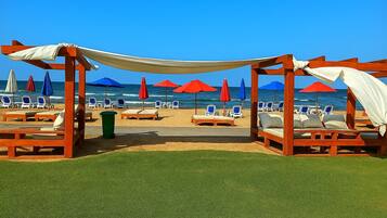 Chalet, 2 Bedrooms, Accessible, Smoking | Beach