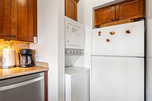 Apartment, Mehrere Betten (Kona Makai 6-305) | Innenbereich