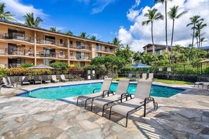 Condo, Plusieurs lits (Kona Makai 6-305) | Piscine