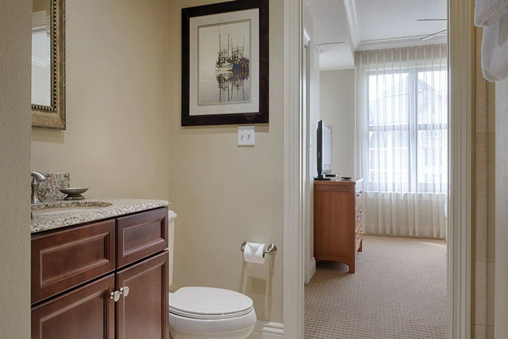 4 Bedroom Plus, Harbor View, on Destin Beach, Wyndham Emerald Grande!!