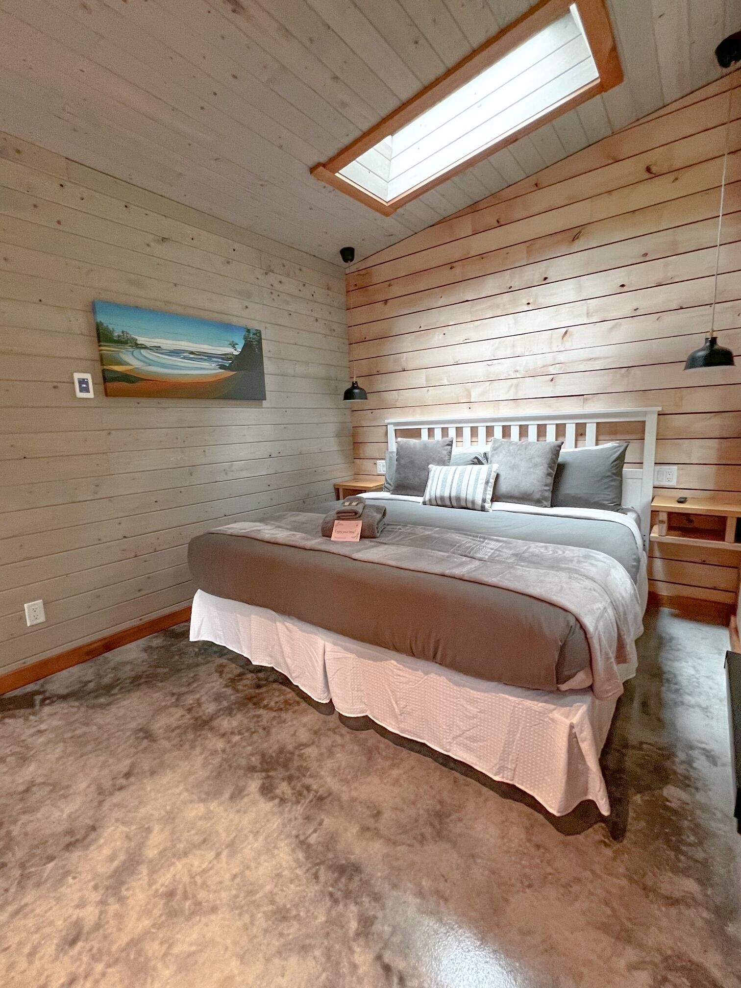 #4 CABIN COUPLES KING BED HOTTUB BEACH