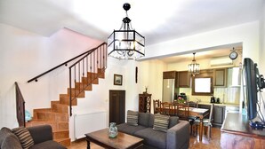 วิลล่า, 3 ห้องนอน, ระเบียง, วิวสวน | ห้องนั่งเล่น