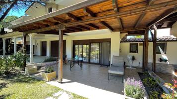 Villa, 3 Bedrooms, Balcony, Garden View | Exterior