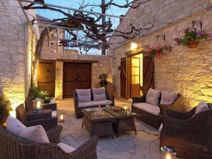 Appartement, 1 chambre | Salle de séjour