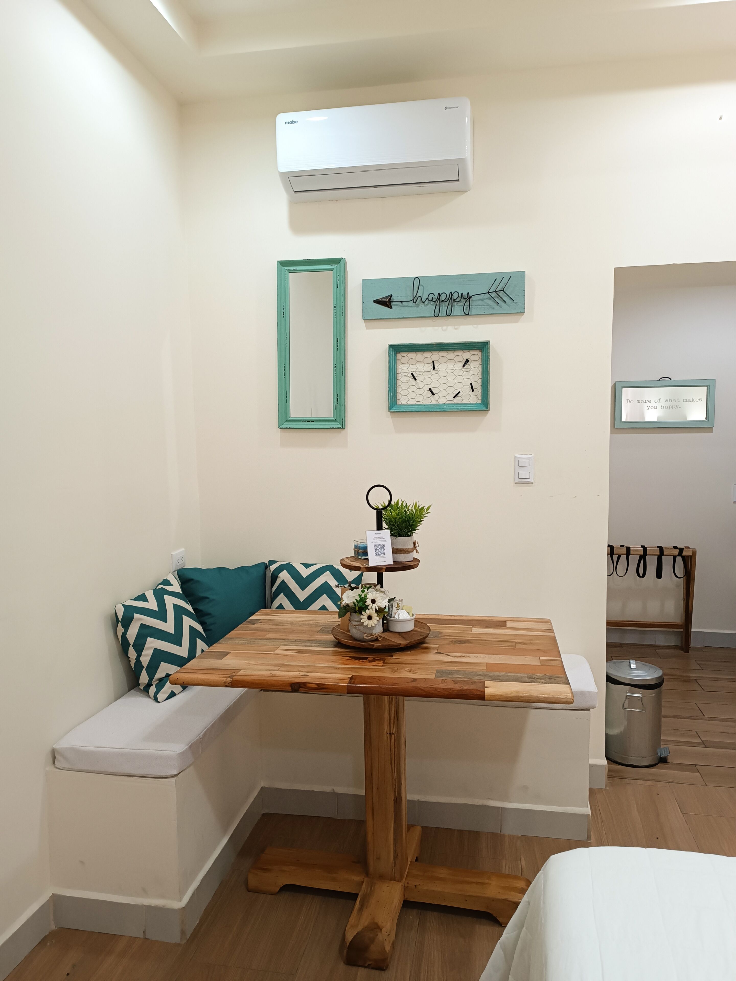 Recently Renovated | Wohnbereich | 40-Zoll-Smart-TV mit Digitalempfang, Fernseher, Netflix