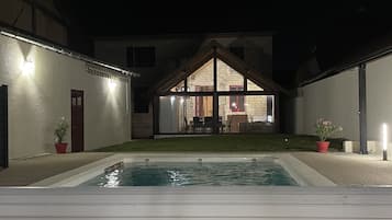 Innenpool, Außenpool
