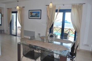 View from property - Sea Front Villa, Heated Private Pool, Amazing Location Paphos 323 (Kissonerga)