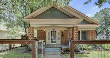 3 Bed Historic Heights Bungalow w/Outdoor Living