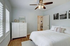 3 habitaciones, tabla de planchar con plancha, cuna de viaje y wifi 