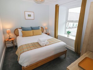 Cottage | 9 phòng ngủ, trang trí khác biệt 