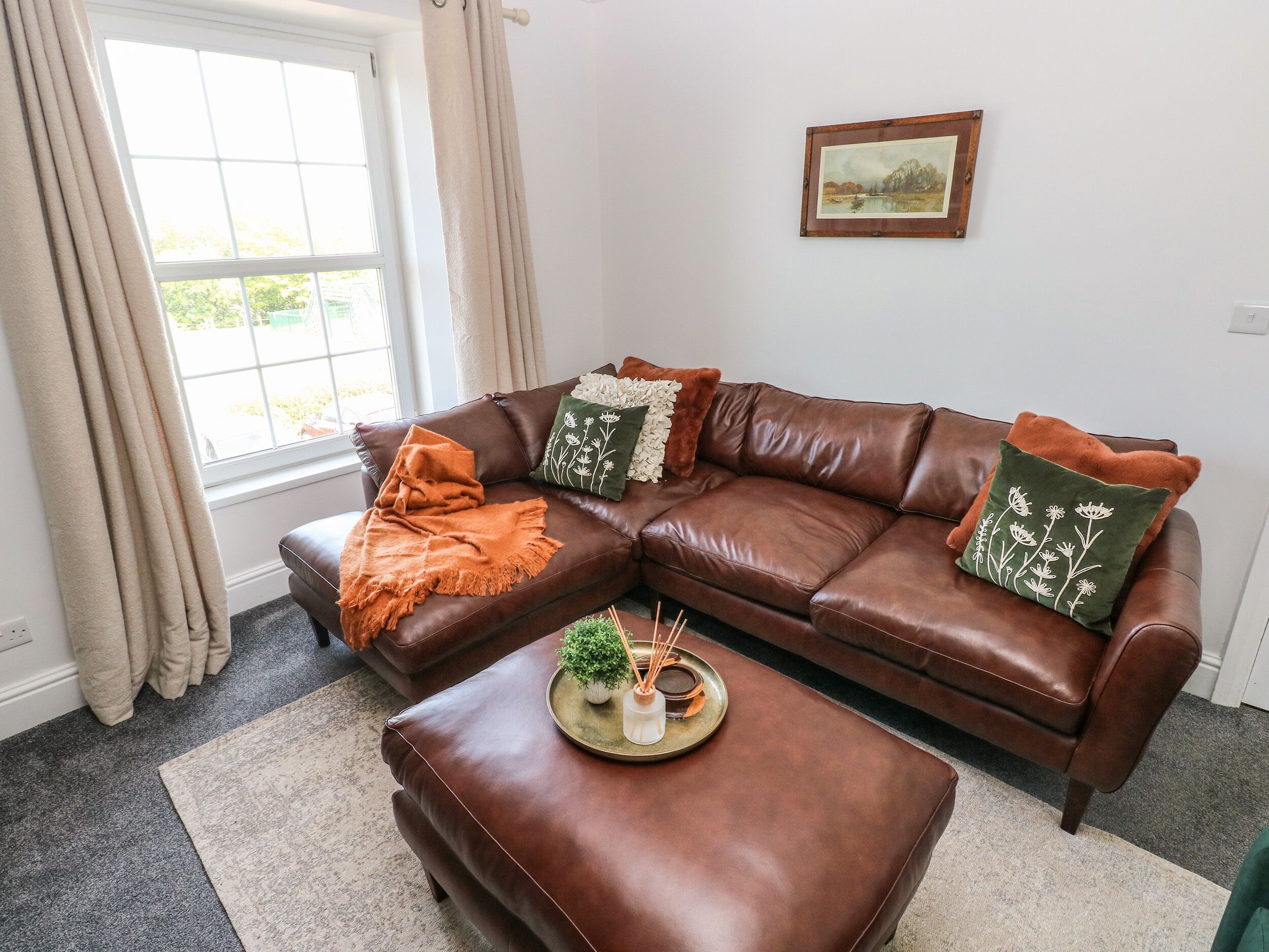 Cottage | Living area | Flat-screen TV