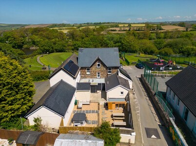 Teifi Villa