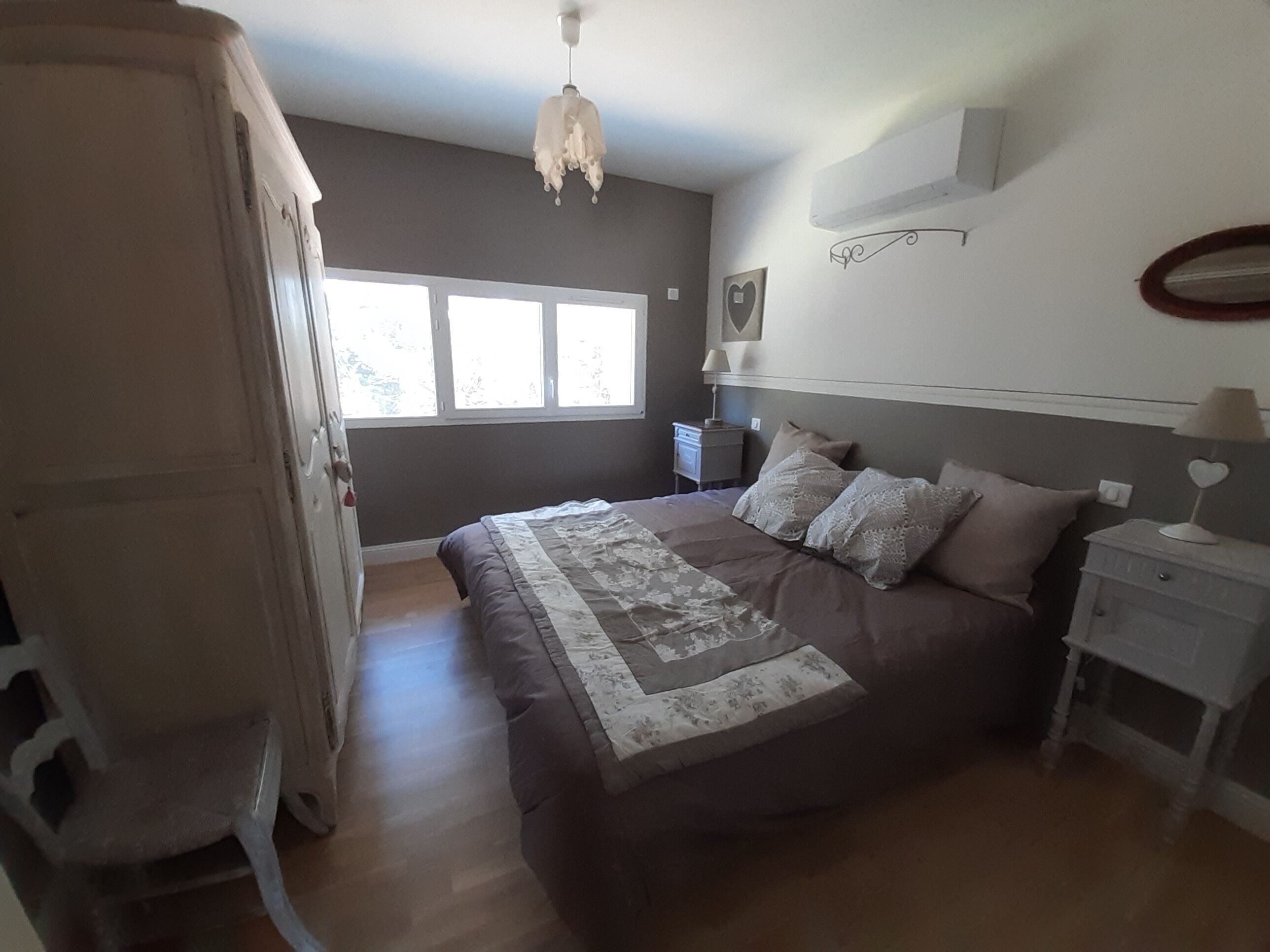 Gîte Terres bio DE Drome une Maison Avec 3 Chambres et un Jardin