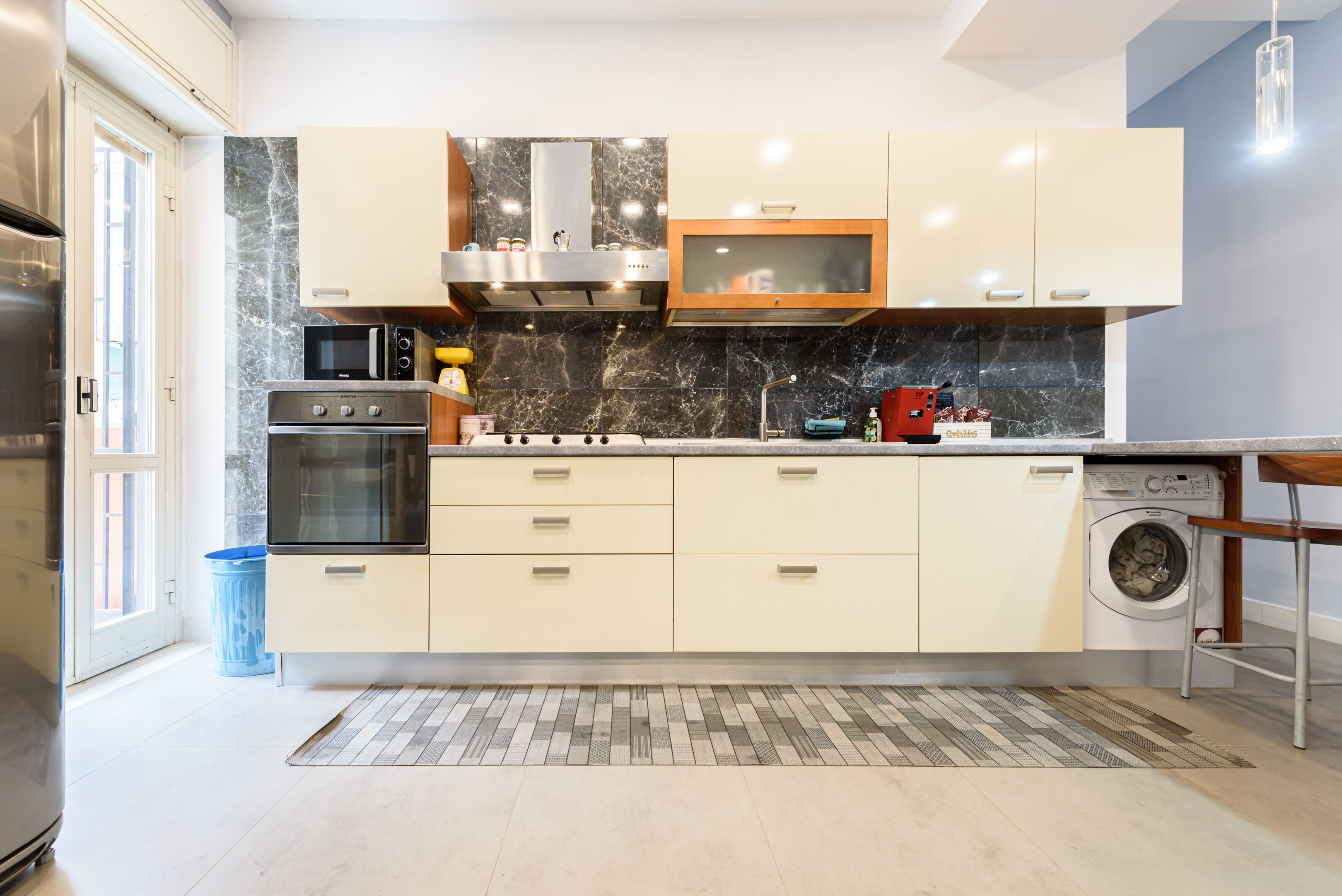 Via Mario Ruta 31 - Two Bedroom Apartment, Sleeps 4