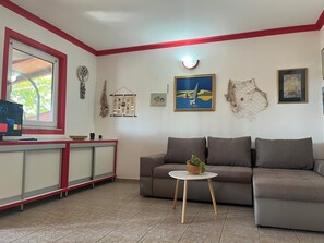 Apartment, 1 Bedroom, Accessible, Smoking | Bahagian dalam