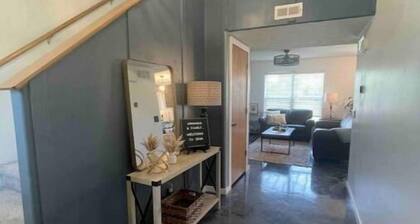 Close to Downtown Omaha and Interstate.