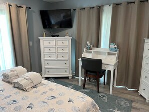 2 dormitorios, tabla de planchar con plancha, wifi gratis y ropa de cama
