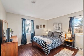 3 habitaciones, tabla de planchar con plancha y wifi gratis