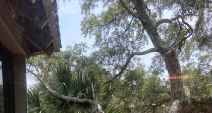 Private second floor villa with a beautiful lagoon view on Kiawah Island, SC