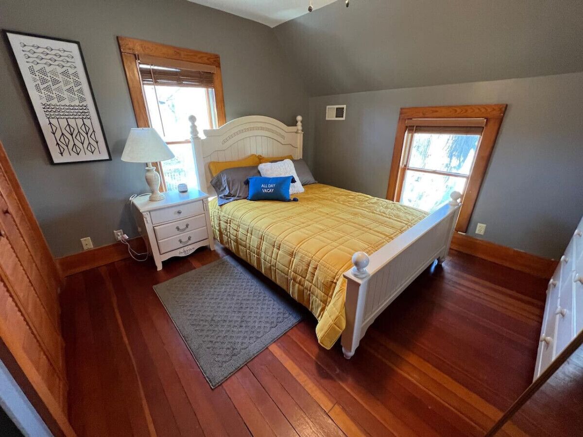 4 chambres, fer et planche à repasser, Wi-Fi gratuit, draps fournis