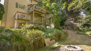 Apartamento, 2 quartos, sacada | Área da propriedade