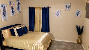 1 bedroom, WiFi, bed sheets