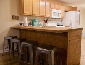 Private kitchen - Walk to Liberty U Guest House! (Lynchburg)