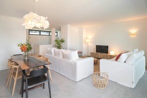 Smart TV de 42 pulgadas con canales por cable y televisión